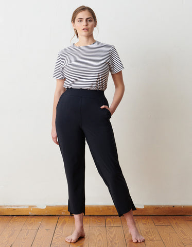 UO Nyx Zip-Ham Pant Perfect pant to dress up or - Depop